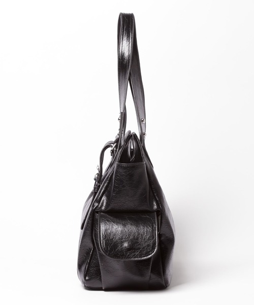 PAGEBOY(ページボーイ)の「ベルトデザインバッグ【500mlペットボトル/A4ファイル/PC収納可能/2WAY】(トートバッグ・レディース・ブラック・FREE)」の7枚目の写真