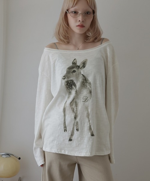Ulysses(ユリシス)の「バンビプリントオフショルカットソー(Tシャツ/カットソー・レディース・ホワイト・M)」の2枚目の写真