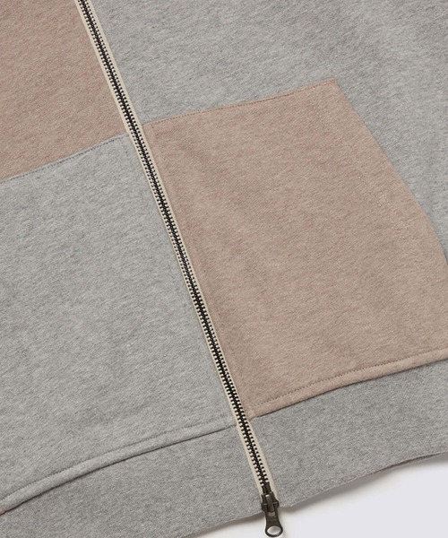 VANS(バンズ)の「BLOCK BY BLOCK フルジップ フーディー / TDC FULL ZIP HOODIE oatmeal VN000H2K2N11(パーカー・メンズ・グレー・MEDIUM/X-LARGE/SMALL)」の4枚目の写真