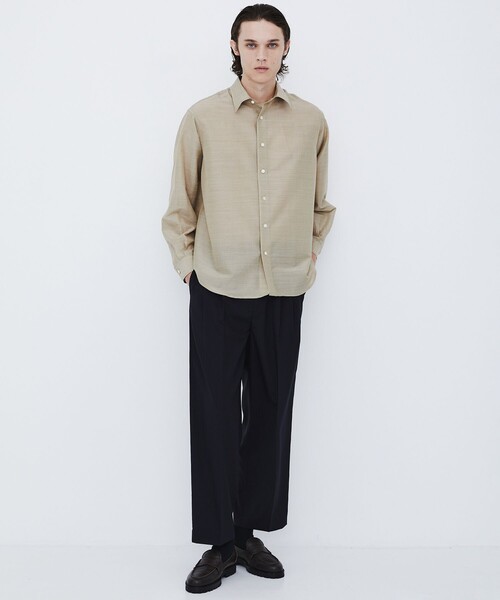 UNITED TOKYO(ユナイテッドトウキョウ)の「【数量限定生産】WOOL SILK RELAX SHIRT |高級素材/シルク/秋服/防臭性/通気性/吸湿性(シャツ/ブラウス・メンズ・ブラック/グレイッシュベージュ・1/2)」の14枚目の写真