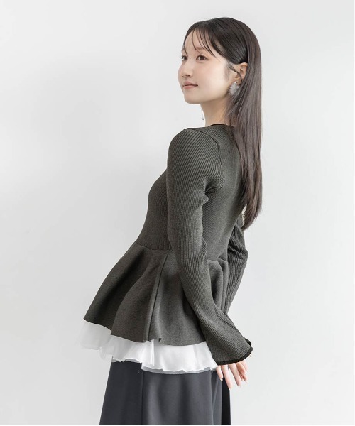 RANDA（ランダ）の「【SUSTAINABLE】シアーチュールドッキングペプラムニット（ニット/セーター・レディース・ピンク/グレー/アイボリー/ライトグレー・FREE）」の10枚目の写真