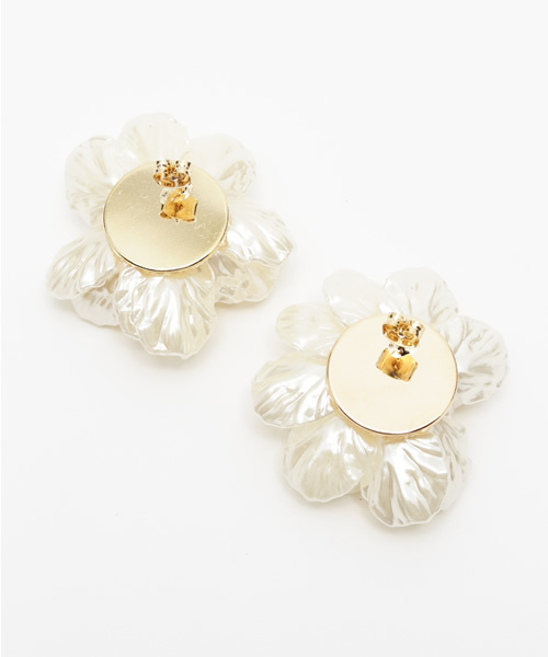 Chico（チコ）の「フラワーピアス（ピアス（両耳用）・レディース・ホワイト・FREE）」の2枚目の写真