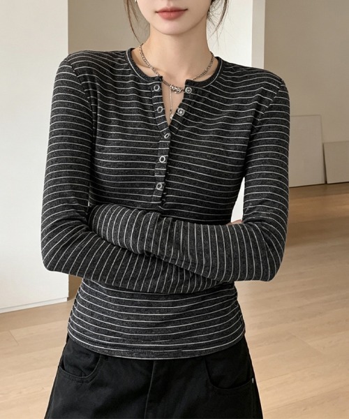 LEMOA(レモア)の「ボーダー柄ヘンリーネックリブカットソー(Tシャツ/カットソー・レディース・ライトグレー/ブラウン/ダークグレー・X-LARGE/LARGE/MEDIUM)」の21枚目の写真