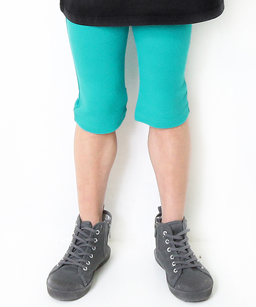 devirock(デビロック)の「ウルトラストレッチハーフパンツ レギパン 保育園パンツ ストレッチパンツ(その他パンツ・キッズ・ヘザーチャコール/杢グレー/ブルー/ターコイズブルー/ベージュ系その他/ライム/オレンジ/ピンク系その他/ネイビー/イエロー/ブルー系その他/ダークパープル/イエロー系その他/エメラルド/ブルー系その他2/ブラック/カーキ/ピンク/レッド/レッド系その他・90cm/130cm/110cm/140cm/95cm/100cm/120cm/80cm)」の9枚目の写真