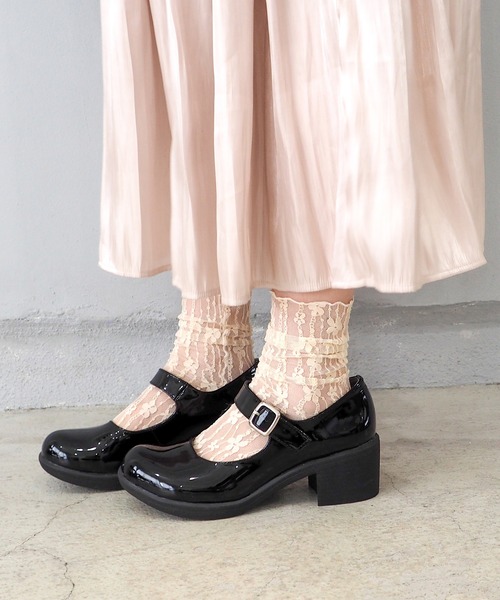 byあしながおじさん（バイアシナガオジサン）の「厚底ストラップシューズ　8980365（パンプス・レディース・ダークブラウン/キャメル/ブラック/マスタード/アイボリー/クリアブラック/マルチ/ライトグレー/ピンク/ワインレッド/オフホワイト/チェック・23.5cm/24.0cm/22.5cm/24.5cm/23.0cm/25.0cm/22.0cm）」の17枚目の写真