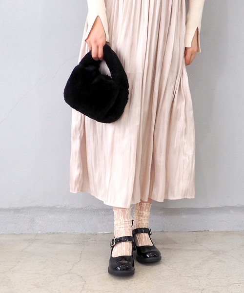 byあしながおじさん（バイアシナガオジサン）の「厚底ストラップシューズ　8980365（パンプス・レディース・ダークブラウン/キャメル/ブラック/マスタード/アイボリー/クリアブラック/マルチ/ライトグレー/ピンク/ワインレッド/オフホワイト/チェック・23.5cm/24.0cm/22.5cm/24.5cm/23.0cm/25.0cm/22.0cm）」の19枚目の写真