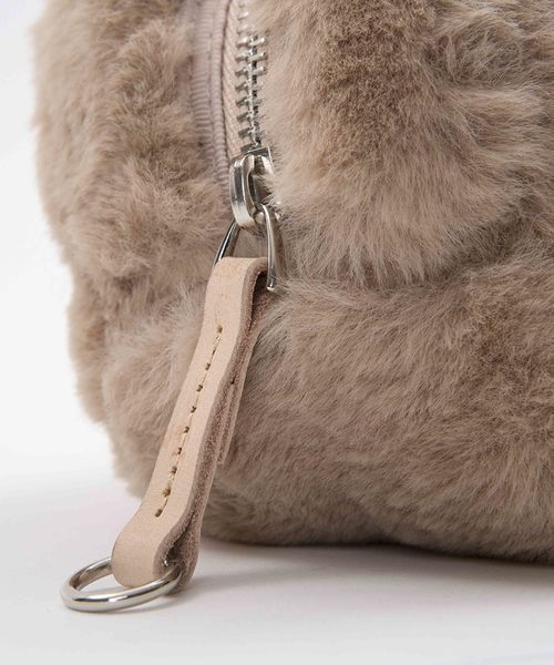 Laugoa(ラウゴア)の「【LAUGOA】ふわふわポーチ Fluffy /0173-11004 (クラッチバッグ・レディース・ベージュ/グレー/グリーン/ワインレッド/レオパード・FREE)」の7枚目の写真
