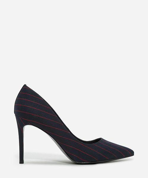CHARLES & KEITH(チャールズ & キース)の「ポインテッドスティレット / POINTED STILETTOS(パンプス・レディース・マルチ/ブラック/ピンク/レッド・23cm/23.5cm/22.5cm/24.5cm/25.5cm/25cm)」の4枚目の写真