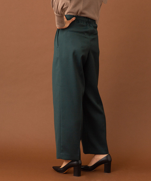 UNITED TOKYO（ユナイテッドトウキョウ）の「ウォッシャブルカラーワイドテーパードパンツ（その他パンツ・レディース・ネイビー/ブラウン/イエロー/グリーン・1/2）」の21枚目の写真