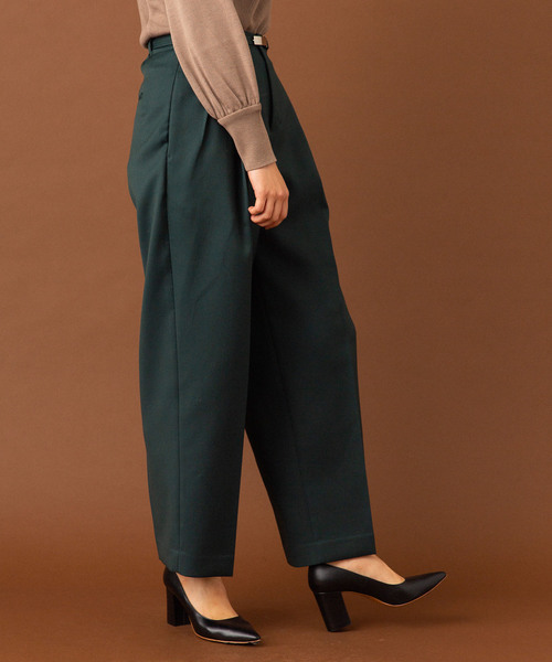 UNITED TOKYO（ユナイテッドトウキョウ）の「ウォッシャブルカラーワイドテーパードパンツ（その他パンツ・レディース・ネイビー/ブラウン/イエロー/グリーン・1/2）」の20枚目の写真