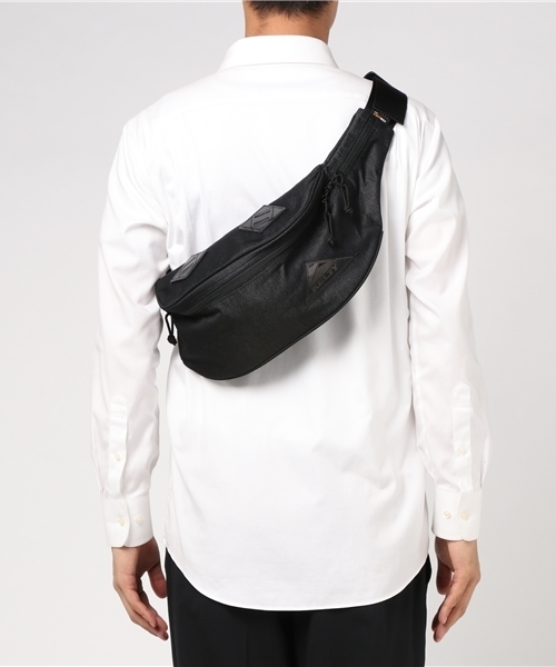 KELTY(ケルティ)の「【KELTY/ケルティ】デニムボディバッグ ミニファニー / URBAN DENIM MINI FANNY(ボディバッグ/ウエストポーチ・メンズ・ブラック/ネイビー/ダークネイビー・FREE)」の6枚目の写真