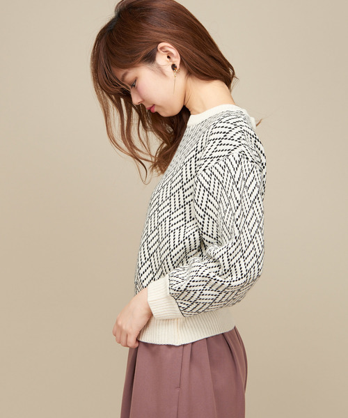 natural couture（ナチュラルクチュール）の「ジオメトリック柄ジャガーニット（ニット/セーター・レディース・オフホワイト/ベージュ/パープル・FREE）」の15枚目の写真