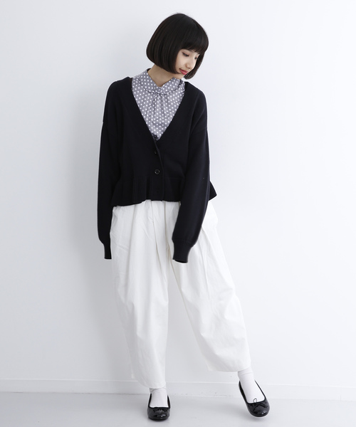 MERLOT(メルロー)の「裾フリルVネックニットカーディガン1181(カーディガン/ボレロ・レディース・ブラック/ピンク/ライトブルー/ベージュ・FREE)」の12枚目の写真