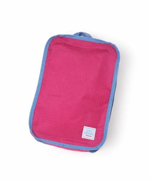 niko and...（ニコアンド）の「[CITY CREEK]トラベルポーチM（ポーチ・レディース・ブラック/ピンク/ライトイエロー/セージグリーン/グレー・0）」の5枚目の写真