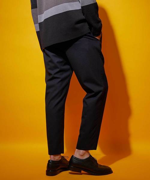 UNITED TOKYO（ユナイテッドトウキョウ）の「アンクルTWストレッチテーパードパンツ（その他パンツ・メンズ・ブラック/グリーン・1/2/3）」の10枚目の写真