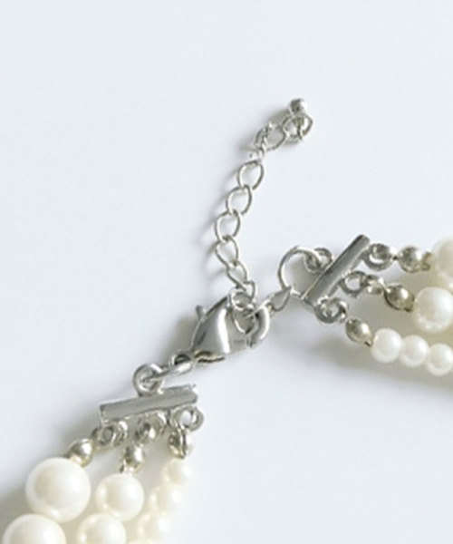 DRESS STAR(ドレス スター)の「MIXフェイクパールデザイン3連ネックレス(ネックレス・レディース・ホワイト・フリー)」の4枚目の写真