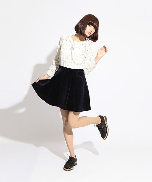 Ray BEAMS（レイビームス）の「□ Ray BEAMS / 別珍フレア ミニスカート（スカート・レディース・ネイビー/ブラック/ワイン・0/1）」の9枚目の写真