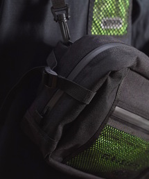 希少 美品 F-LAGSTUF-F × OUTDOOR ボディバッグ ブラック F-LAGSTUF-F（フラグスタフ）の「F-LAGSTUF-F × OUTDOOR PRODUCTS