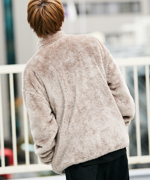 kutir(クティール)の「ダブル ボアジャケット ボアブルゾン(ブルゾン・メンズ・ホワイト/ブラック/ベージュ・SMALL/MEDIUM/LARGE)」の9枚目の写真