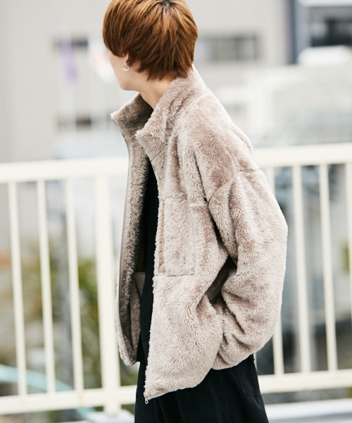 kutir(クティール)の「ダブル ボアジャケット ボアブルゾン(ブルゾン・メンズ・ホワイト/ブラック/ベージュ・SMALL/MEDIUM/LARGE)」の13枚目の写真