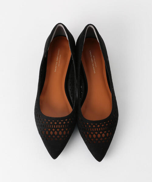 green label relaxing（グリーンレーベルリラクシング）の「◆KFC PTDカットワーク フラットシューズ(1.5cm)（その他シューズ・レディース・ホワイト/ブラック/シルバー/オレンジ・22cm/22.5cm/23cm/23.5cm/24cm/24.5cm/25cm）」の2枚目の写真