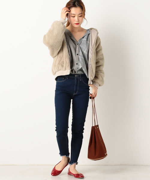 archives（アルシーヴ）の「ファーフードリブブルゾン（ブルゾン・レディース・グレー/アイボリー/ピンクベージュ・MEDIUM）」の8枚目の写真