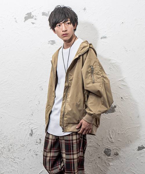 MinoriTY（マイノリティ）の「【2020秋冬】ドルマンビッグサイズMA-1 ライトアウター スプリングコート（MA-1・メンズ・ブラック/ベージュ/カーキ・M/L）」の2枚目の写真