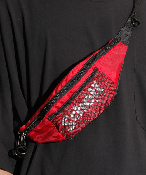 And A（アンドエー）の「SCHOTT ショット / NYLON WAIST BAG ナイロン ウエスト ボディ バッグ / 3199048（ボディバッグ/ウエストポーチ・メンズ・ホワイト/ブラック/エンジ/オリーブ/イエロー/ブルー/グリーン系カモフラージュ・FREE）」の6枚目の写真