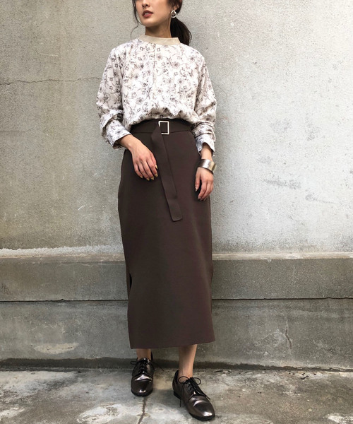 &g'aime（アンジェム）の「【＆g'aime】サイドスリットタイトニットスカート（スカート・レディース・ブラック/ブラウン/グレイッシュベージュ・FREE）」の17枚目の写真