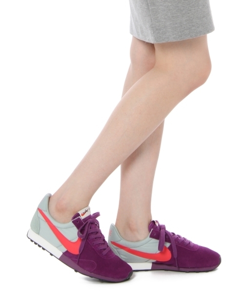 BEAUTY&YOUTH UNITED ARROWS（ビューティーアンドユースユナイテッドアローズ）の「BYBC NIKE MONTREAL スニーカー  ◆（スニーカー・レディース・ネイビー/パープル・24cm/25cm/24.5cm/23cm/23.5cm）」の4枚目の写真