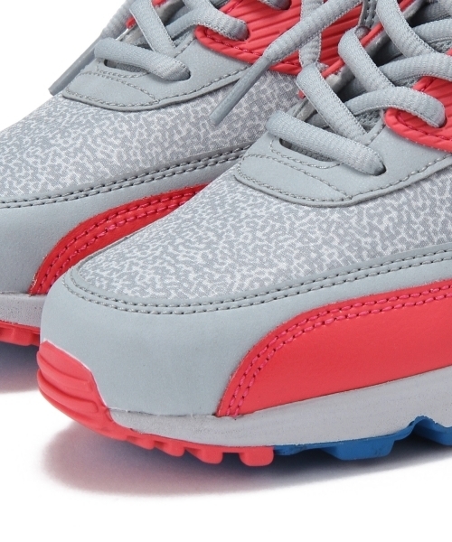 BEAUTY&YOUTH UNITED ARROWS(ビューティーアンドユースユナイテッドアローズ)の「BYBC NIKE AIR MAX90 スニーカー(スニーカー・レディース・ブラック/グレー・23cm/23.5cm/24cm/24.5cm/25cm)」の4枚目の写真