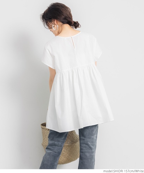 coca（coca）（コカ）の「フレンチスリーブギャザートップス（シャツ/ブラウス・レディース・ホワイト・ONE SIZE）」の9枚目の写真