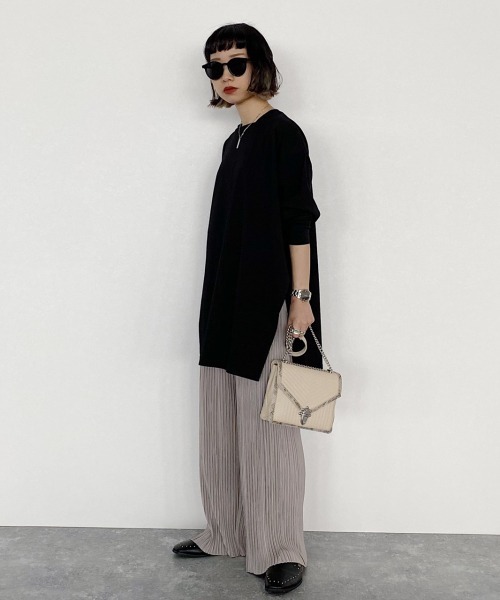 PAGEBOY(ページボーイ)の「マイクロプリーツカットパンツ(その他パンツ・レディース・グレイッシュベージュ/ブラック/カーキ/ブラウン/ライトグレー/ブルー系その他・FREE)」の11枚目の写真