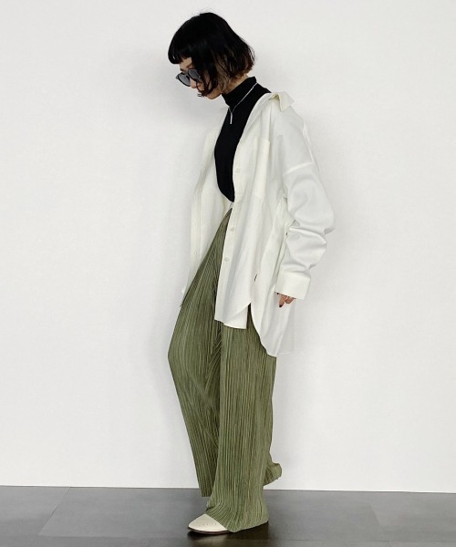 PAGEBOY(ページボーイ)の「マイクロプリーツカットパンツ(その他パンツ・レディース・グレイッシュベージュ/ブラック/カーキ/ブラウン/ライトグレー/ブルー系その他・FREE)」の14枚目の写真