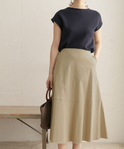 URBAN RESEARCH DOORS（アーバンリサーチドアーズ）の「ヘムカットオフスカート（スカート・レディース・ベージュ/アイボリー・38/36）」の4枚目の写真