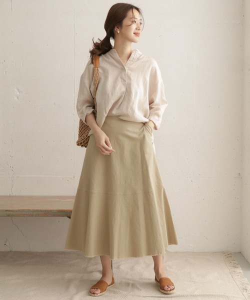 URBAN RESEARCH DOORS（アーバンリサーチドアーズ）の「ヘムカットオフスカート（スカート・レディース・ベージュ/アイボリー・38/36）」の9枚目の写真