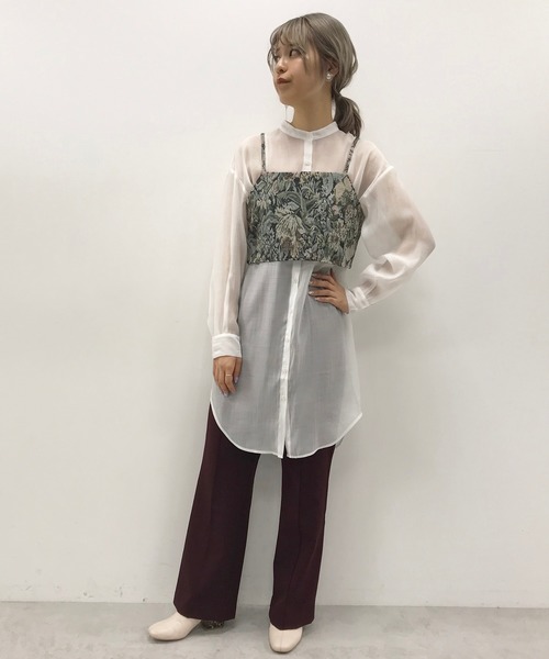 one after another NICE CLAUP（ワンアフターアナザーナイスクラップ）の「ゴブランビスチェセットシアーシャツ（シャツ/ブラウス・レディース・ベージュ/パープル/オフホワイト/モカ・FREE）」の14枚目の写真