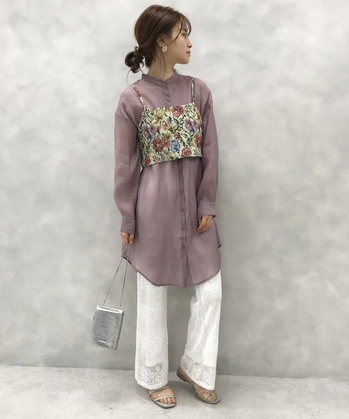 one after another NICE CLAUP（ワンアフターアナザーナイスクラップ）の「ゴブランビスチェセットシアーシャツ（シャツ/ブラウス・レディース・ベージュ/パープル/オフホワイト/モカ・FREE）」の9枚目の写真
