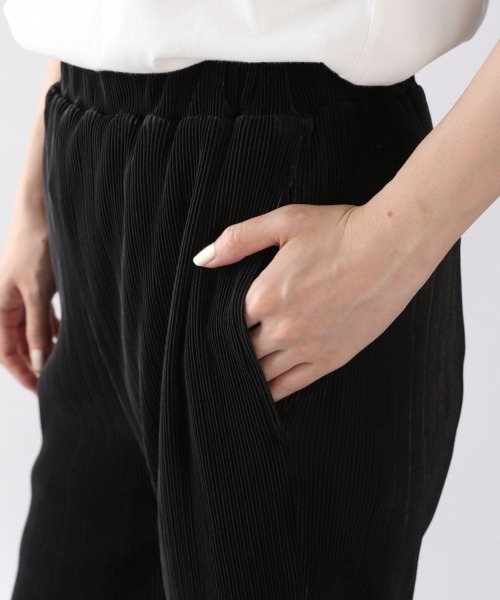 プリーツプリーツパンツ PLEATS BOTTOMS 1 – isseymiyake.com