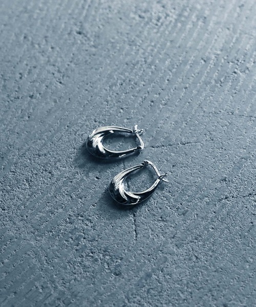 【YArKA/ヤーカ】silver925 twist hoop pierce/ひねりフープピアス シルバー925（ピアス（両耳用））｜YArKA（ヤーカ）