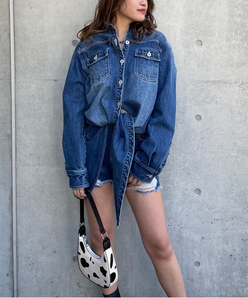 SPIRALGIRL（スパイラルガール）の「ルーズデニムジャケット（デニムジャケット・レディース・インディゴブルー/ブルー・FREE）」の2枚目の写真