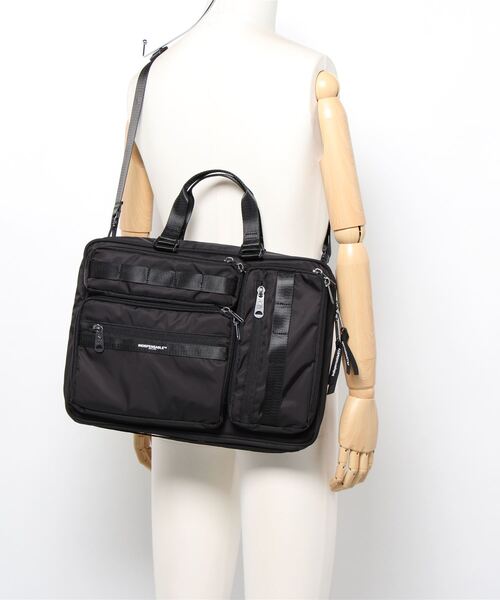 INDISPENSABLE （インディスペンサブル）の「INDISPENSABLE　LAPTOP CASE PORTAFFICE16 ECONYL（クラッチバッグ・メンズ・ブラック・FREE）」の5枚目の写真