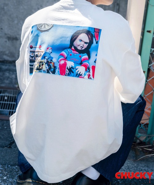 Adoon plain(アドーンプレーン)の「【Adoon plain】CHUCKY×Adoon plain コラボオーバーロンT(Tシャツ/カットソー・メンズ・ホワイト/その他/ライトホワイト/オフホワイト/ブラック/グレー/ライトグレー/チャコールグレー・MEDIUM/LARGE)」の4枚目の写真