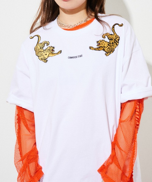 CONVERSE STARS（コンバーススターズ）の「トラ刺繍ユニセックスTシャツ（Tシャツ/カットソー・レディース・パープル/ホワイト/ブラック・FREE）」の2枚目の写真