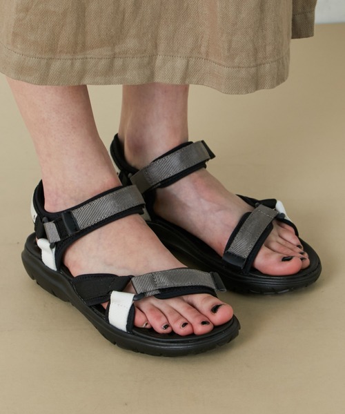 FRAPBOIS(フラボア)の「テープサンダル(サンダル・レディース・グレー/カーキ・1/2/0/3)」の22枚目の写真