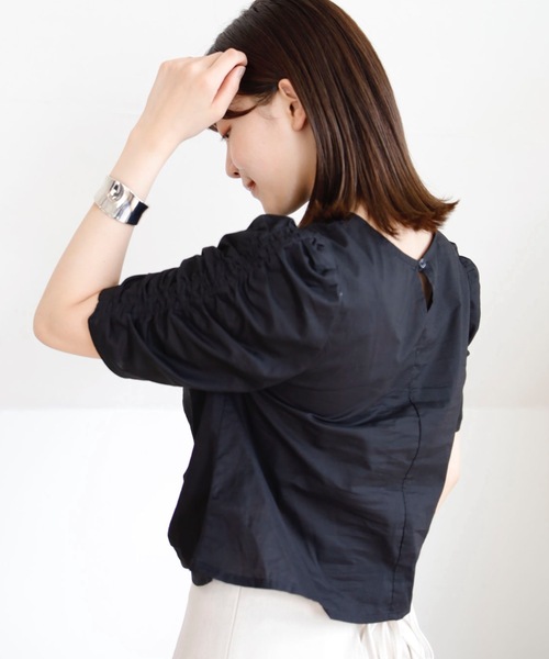 UNFIELD（アンフィールド）の「【UNFIELD ドロストトップス】（シャツ/ブラウス・レディース・ブラック/オフホワイト・FREE）」の6枚目の写真