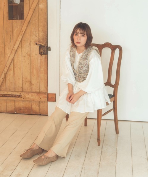 nemne store（ネンネストア）の「紅茶をたしなむジャガードビスチェ（ベスト・レディース・ホワイト/チャコールグレー/ライトグレー/オフホワイト・フリー）」の11枚目の写真