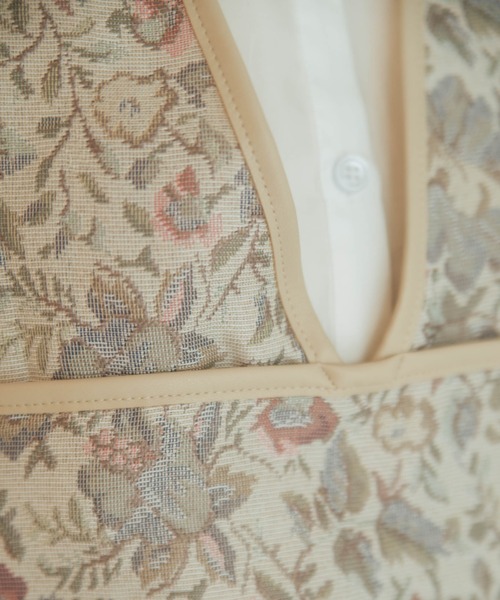 nemne store（ネンネストア）の「紅茶をたしなむジャガードビスチェ（ベスト・レディース・ホワイト/チャコールグレー/ライトグレー/オフホワイト・フリー）」の17枚目の写真