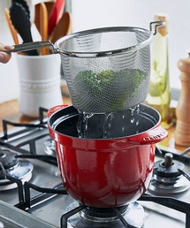 Le Creuset（ルクルーゼ）の「エブリィ・コランダー（キッチンツール