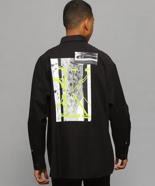 Calvin Klein Jeans（カルヴァンクラインジーンズ）の「MODULAR BLOCKING グラフィック シャツ（シャツ/ブラウス・メンズ・ホワイト/ブラック・S/M/L/XL）」の18枚目の写真